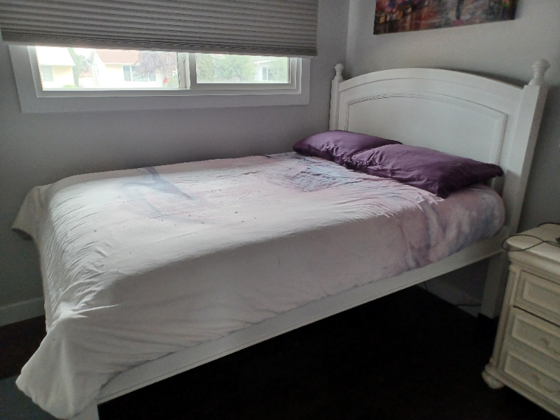 Double bed with trundle Beds & Mattresses Edmonton Kijiji