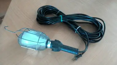 Lampe dépannage avec crochet 50 pieds de fil (131222-G), View more