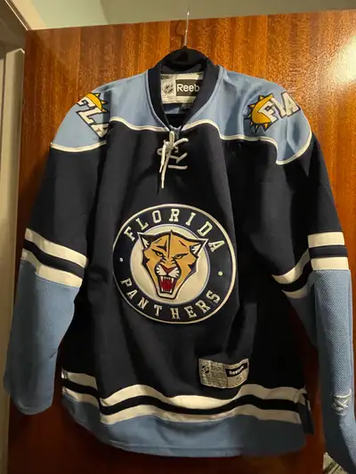 *New* 2009-2012 Reebok NHL Florida Panthers Jersey Size Small, View more