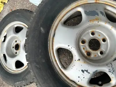 Winter tires and rims Honda crv 225 65 17