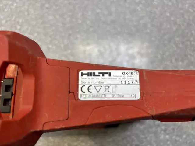Hilti GX-IE Gas Actuated Insulation Fastener Tool Only in Power Tools in Oshawa / Durham Region - Image 4