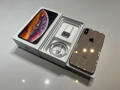 Hello, For sale is a Apple iPhone XS 64GB Gold SmartPhone. This phone is unlocked and can activate o...