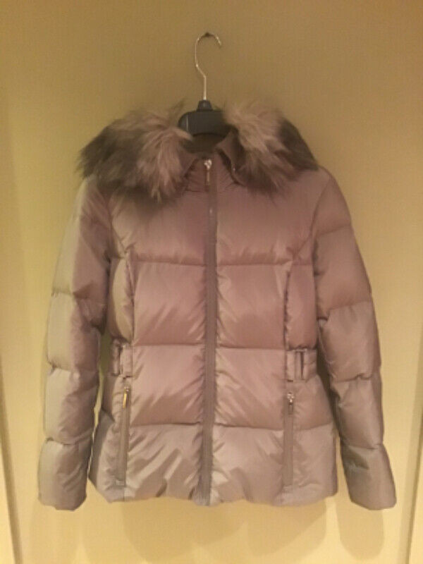 Manteau d’hiver DKNY pour femmes dans Femmes - Hauts et vêtements d'extérieur  à Longueuil/Rive Sud