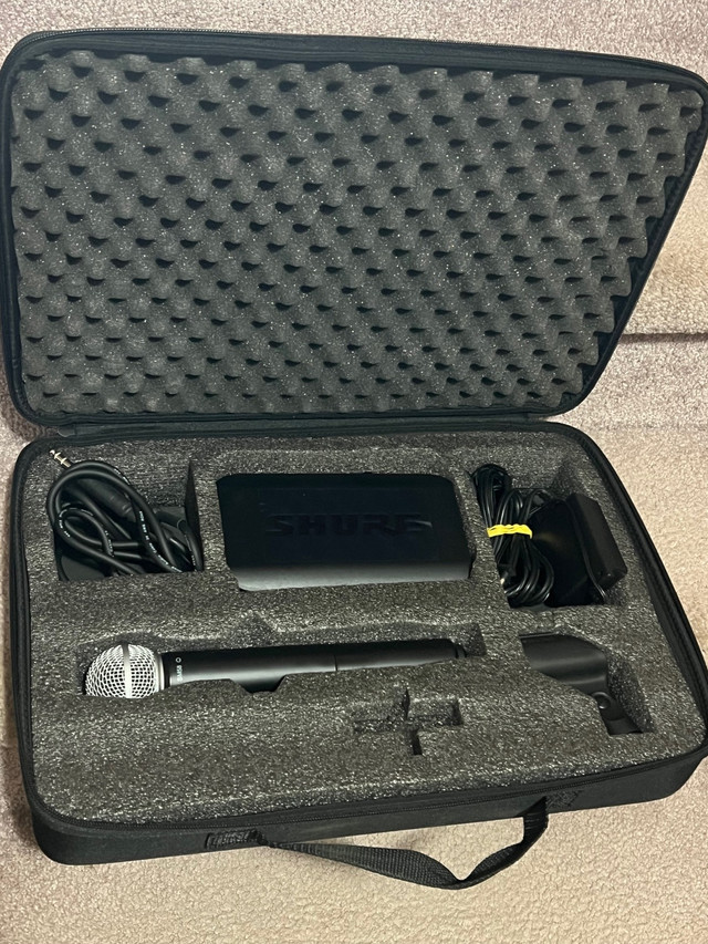 Shure wireless sm-58 in good condition  in Pro Audio & Recording Equipment in Medicine Hat