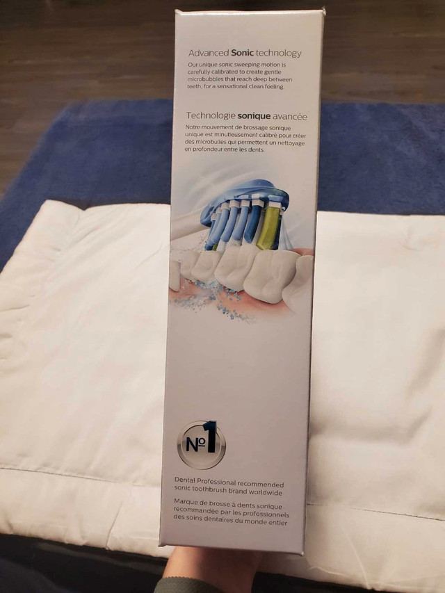 Phillips Sonicare 4700 Electric Toothbrush in Health & Special Needs in Stratford - Image 4