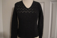 The Limited Women's Knit V Neck Black/Grey Sweater Size Small