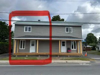 Lyster, logement à louer, 4 1/2 au centre du village dans un duplex, sur 2 étages, 840.00$/mois, N/C...