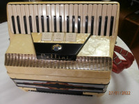 Cellini piano accordion 120 bass mod. L 876/4