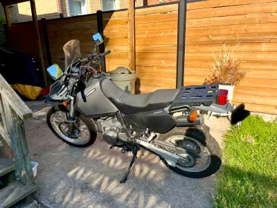 2023 Dr 650 with only 2100 KM on it. Bought it brand new in 2023. 3 years left on the warranty. Upgr...