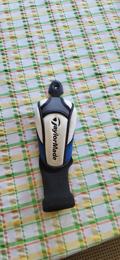 TaylorMade Hybrid/Wood Head Cover, View more