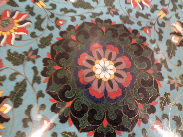 ANTIQUE CHINESE CLOISONNE TOP STOOL TABLE in Other Tables in Barrie - Image 4