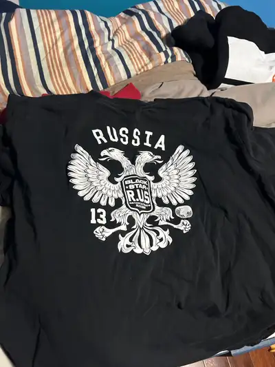 You cannot get this tee in Canada no lowballs! Need gone