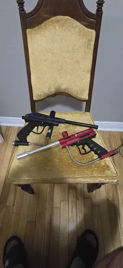 Paintball Markers Set: Avenger .68 & Black Marker Bundle Starter, View more