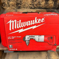 Milwaukee D Handle 1/2 Right Handed Drill Kit