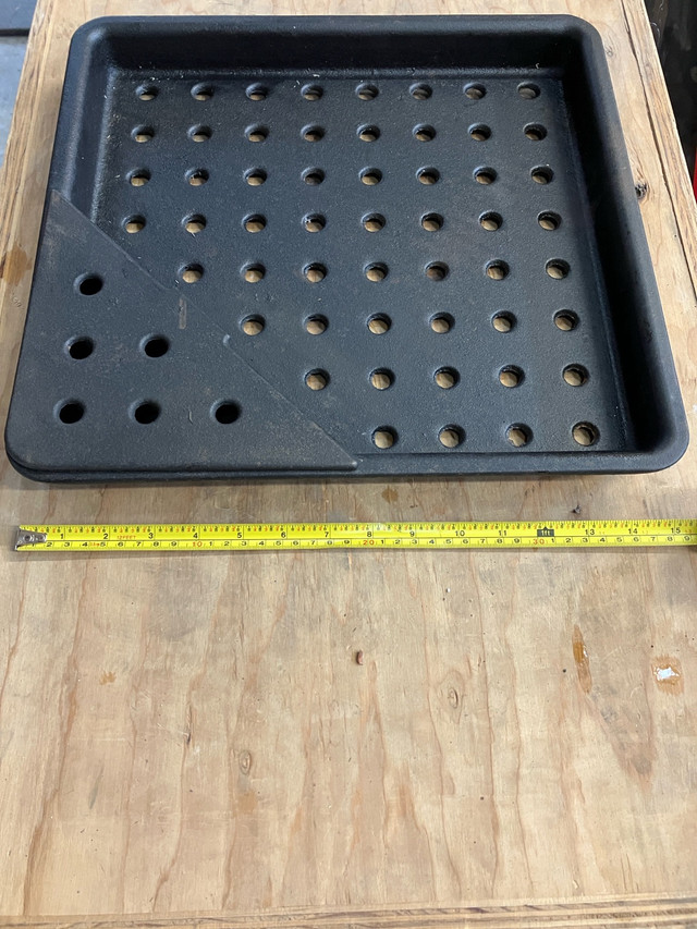 Napoleon Cast Iron Charcoal and smoker tray in BBQs & Outdoor Cooking in Gatineau