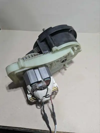 Moteur et courroie de tondeuse électique BLACK DECKER 13 AMP., View more