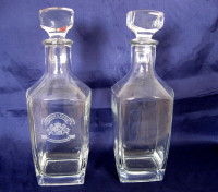 DEUX CARAFES pour BOISSONS en VERRE VINTAGE c.1960