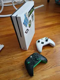 Xbox one S -White( 1 Terabyte model )