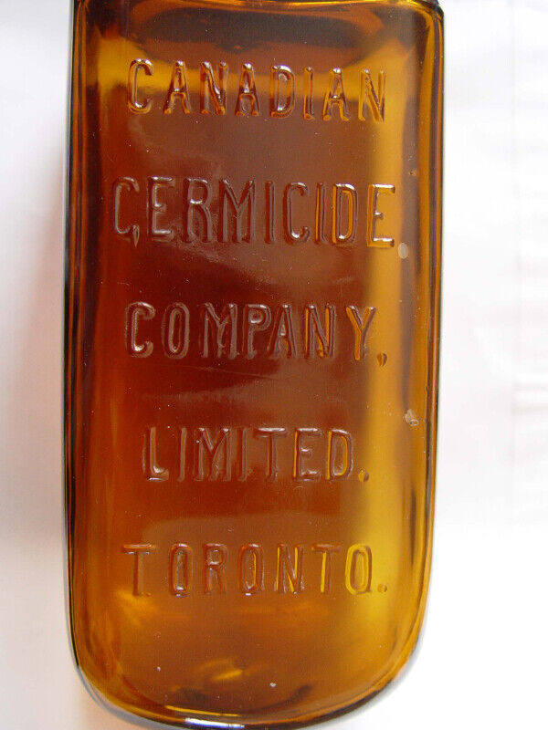 Antique Brown Bottle, Can. Germicide Co. Ltd, Toronto in Arts & Collectibles in St. Catharines - Image 2