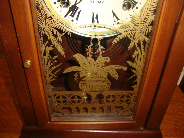 CATHEDRAL STYLE WOOD CLOCK in Arts & Collectibles in Norfolk County - Image 3