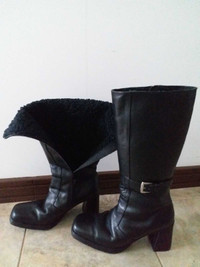 Black genuine leather boots 