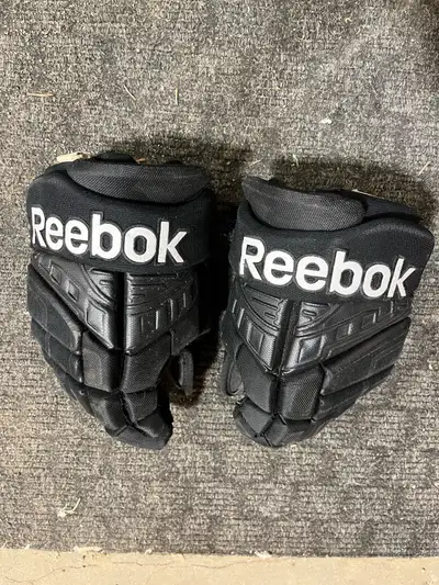 hockey gloves, View more