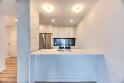 Looking for a bright, comfortable, and spacious apartment in a convenient location? ✨ Apartment Feat...