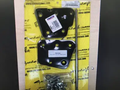 BRAND NEW IN OPEN PACKAGING , FITS HD '00-'17 FLS/FLSTC/FLSTF/FLSTS . RETAILS FOR $200.95 PLUS TAX ,...