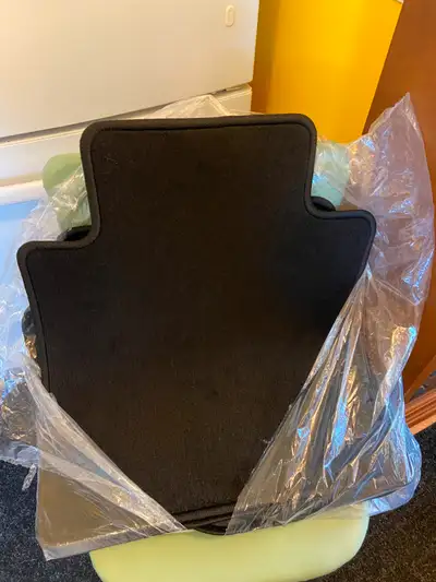 New Set of OEM Ford F150 Crew Cab Black Carpet Floor Mats. Part number is ML3B-16130D00-AA3JA6 OEM B...