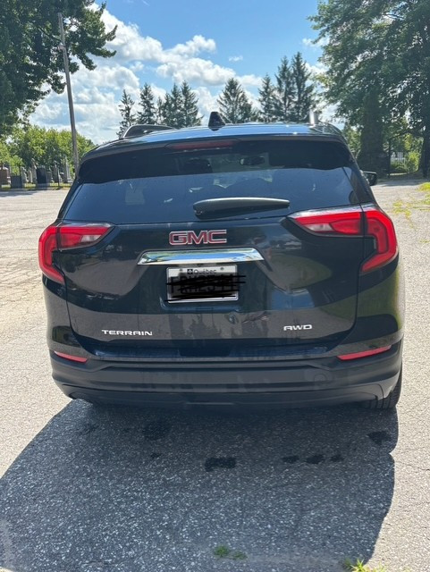 GMC Terrain 2021 for Sale in Cars & Trucks in Gatineau - Image 3