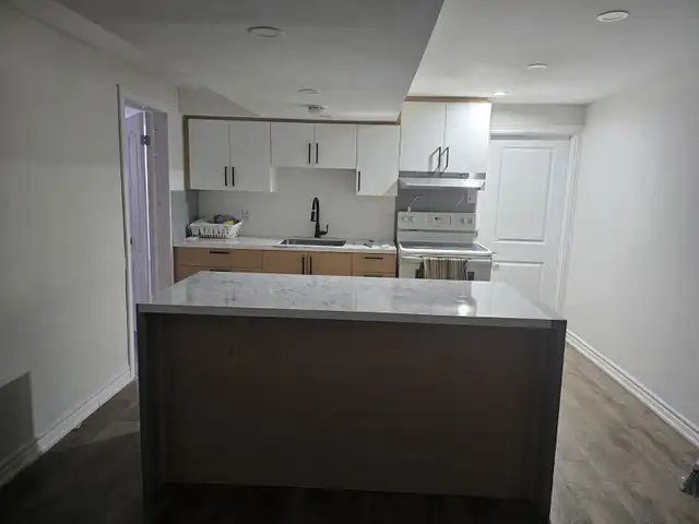 Walk-out Basement room for rent in Room Rentals & Roommates in Kitchener / Waterloo - Image 3