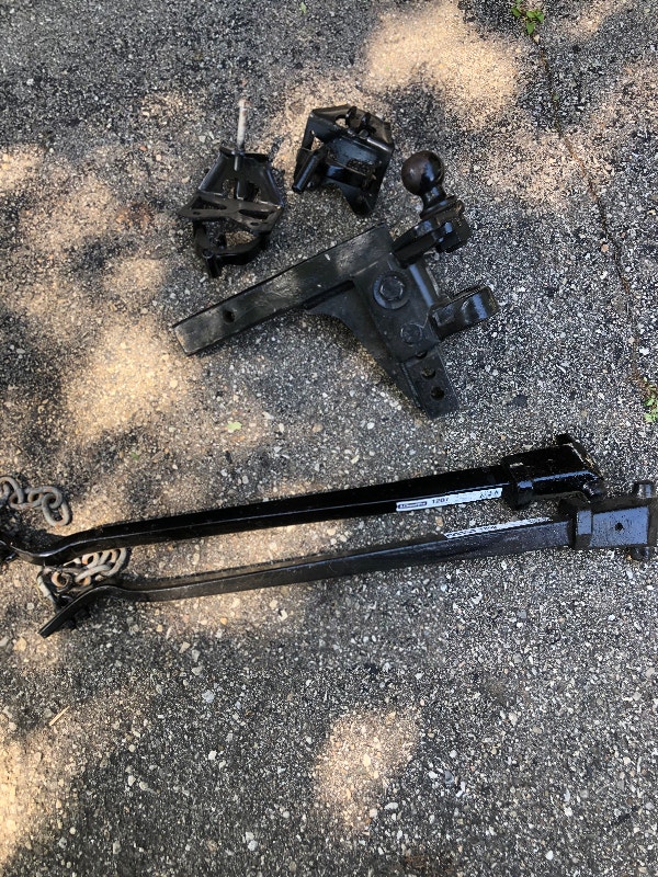 EQUALIZER HITCH. For vehicles Travel Trailers & Campers Kitchener