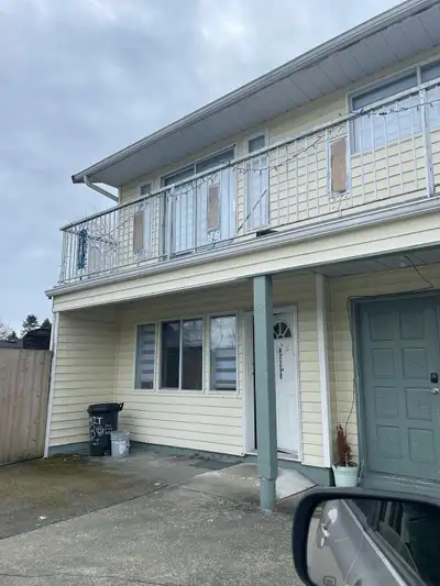Groundlevel 2 bedroom unit is available for rent now. This unit is located within walking distance t...