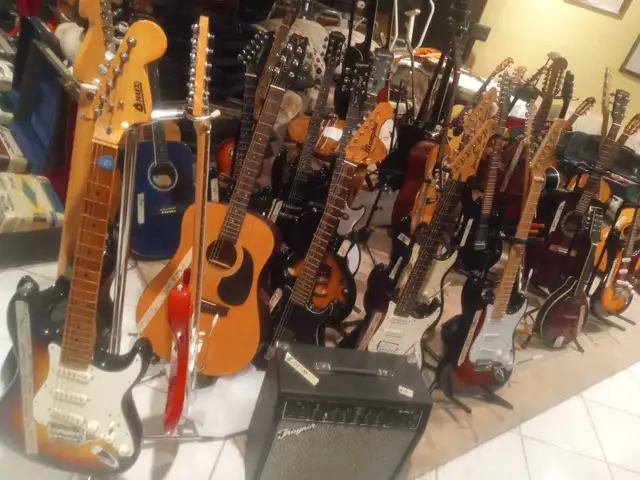 musical instruments in Guitars in City of Toronto - Image 2