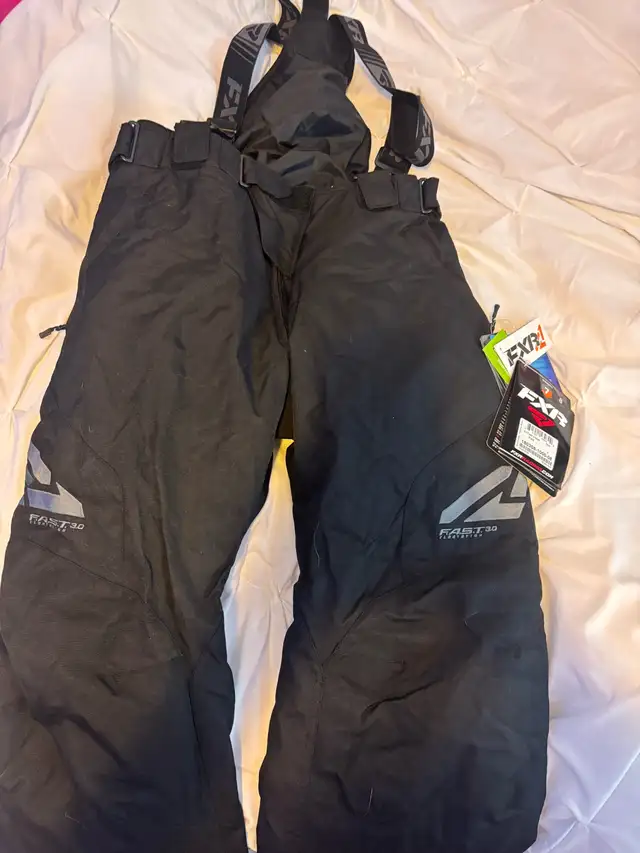 New FXR Woman Winter set in Women's - Tops & Outerwear in Winnipeg - Image 4