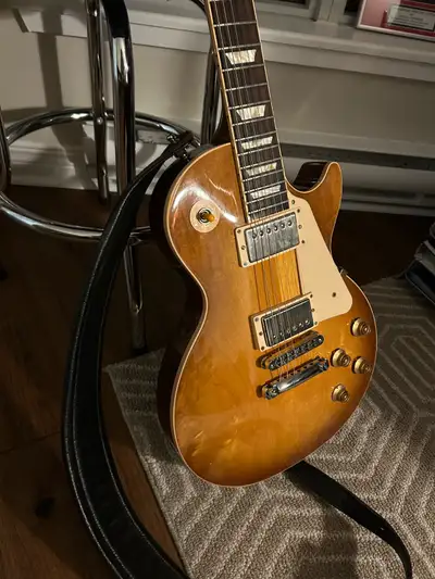 gibson les paul traditional in Guitars in Ontario | Kijiji