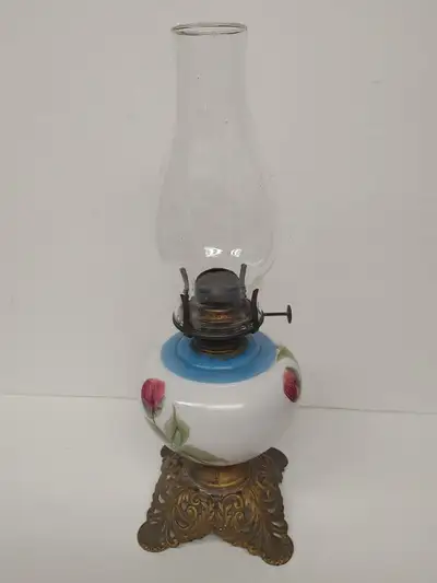 Nice condition. With wick.