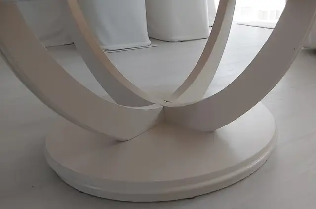 Glass Top Round Coffee Table - Cream Coloured in Coffee Tables in City of Toronto - Image 3