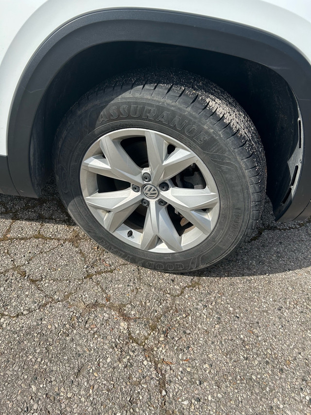 VW Atlas in Cars & Trucks in Leamington - Image 4