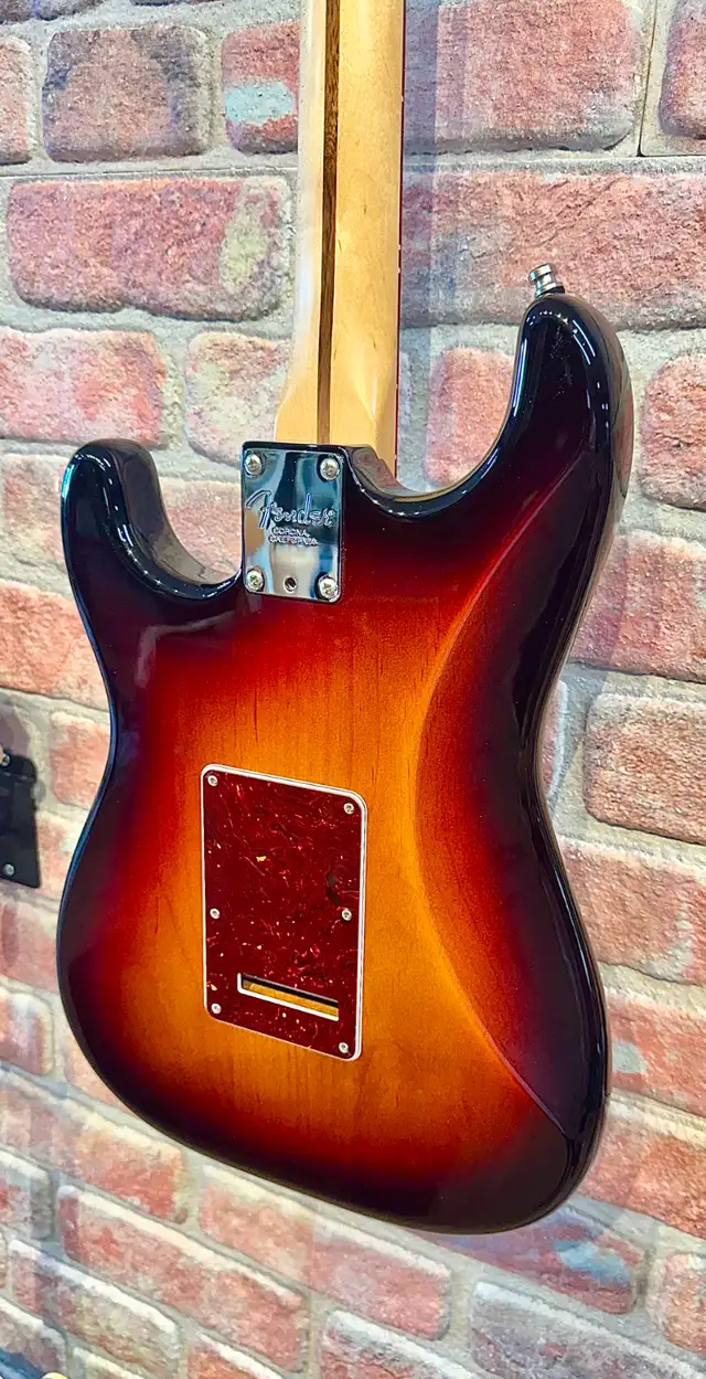 Fender American Pro Stratocaster 2018584654978862950406