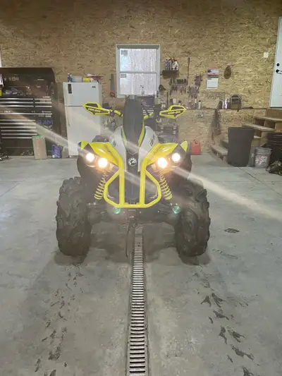Selling my 2020 canam renegade 570xmr. Brand new 3,500lbs winch never used Hand guards and extra set...
