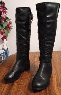 Ladies Suzy Shier (high) boots, black size 8, 2 zippers per boot