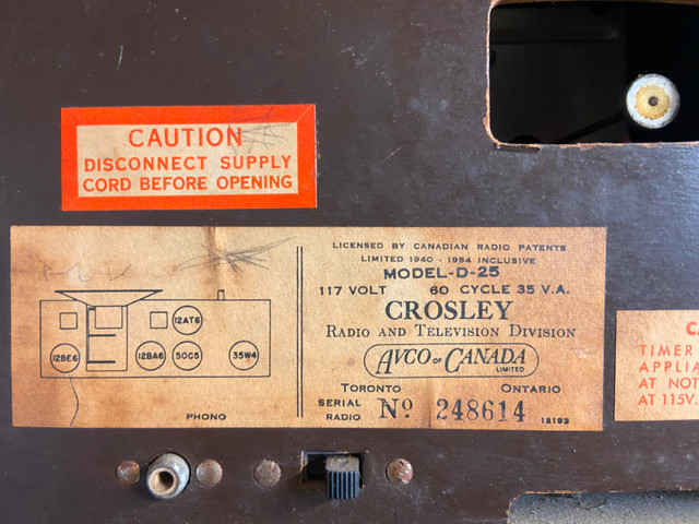 Crosley 'Dashboard' mantle radio in General Electronics in Hamilton - Image 3