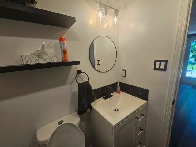 1 bedroom 1 bath walkout basement apartment in Long Term Rentals in Mississauga / Peel Region - Image 10