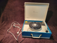Suitcase RECORD PLAYER