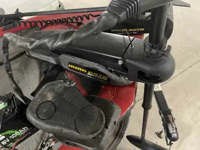 I'm selling a used Minn Kota Maxxum 55/SC trolling motor, perfect for enhancing your fishing experie...