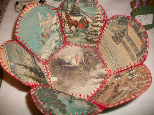 Vintage Christmas Basket dans Art et objets de collection  à Longueuil/Rive Sud - Image 3