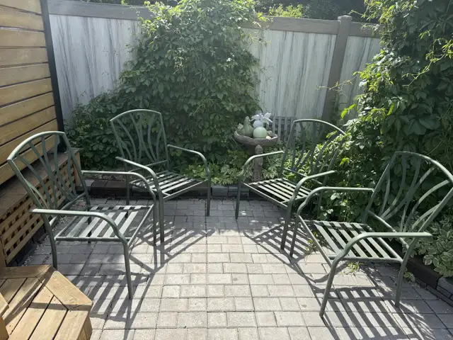 Set of 4 Outdoor Dining Patio Stackable Metal Dark Green Chairs in Patio & Garden Furniture in Regina - Image 2