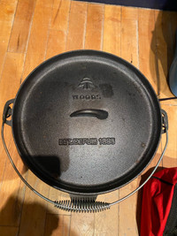 Woods™ Cast Iron Over-Safe Camping Dutch 