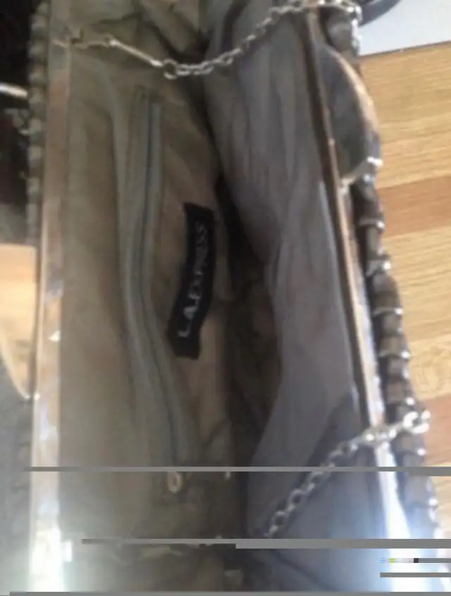 Sweet little handbag **NEW** in Women's - Bags & Wallets in London - Image 3